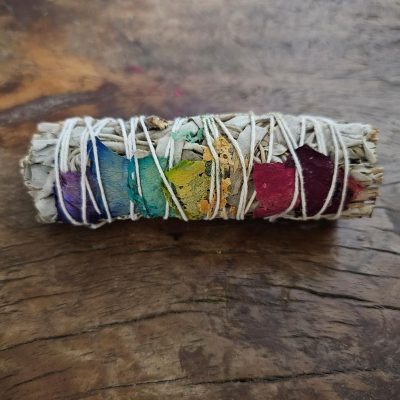 Atado de Hierba - 7 Chakras Salvia de Pétalos de Rosa
