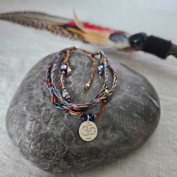Pulsera de Hilo del Templo - Om in Serenity - Imagen 2