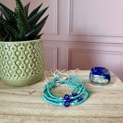 Pulsera de cuentas verde agua con ojo turco